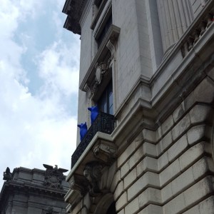 Outdoor Art in Downtown Cleveland | Giant Animal Art takes over downtown Cleveland and adds a splash of color to the city. Click through for more pictures!